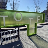 神戸の海辺でクラフトビールを楽しむ週末。「ラフィンズ クラフトビール界隈」がTOTTEI PARKで開催