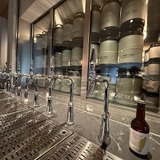 銀色に輝くタップは9本