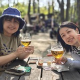 ビール片手に超宴を楽しむ参加者の方々