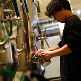 横須賀の街に吹くクラフトビールの風！『GRANDLINE BREWING』が進む“偉大なる航路”