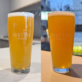 左）Passiflora｜Hazy IPA｜ABV 7.0%、右）Casimiroa｜NE IPA｜ABV 7.5%