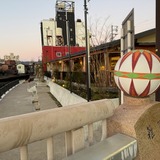 雑賀橋からみた帝国座テラス