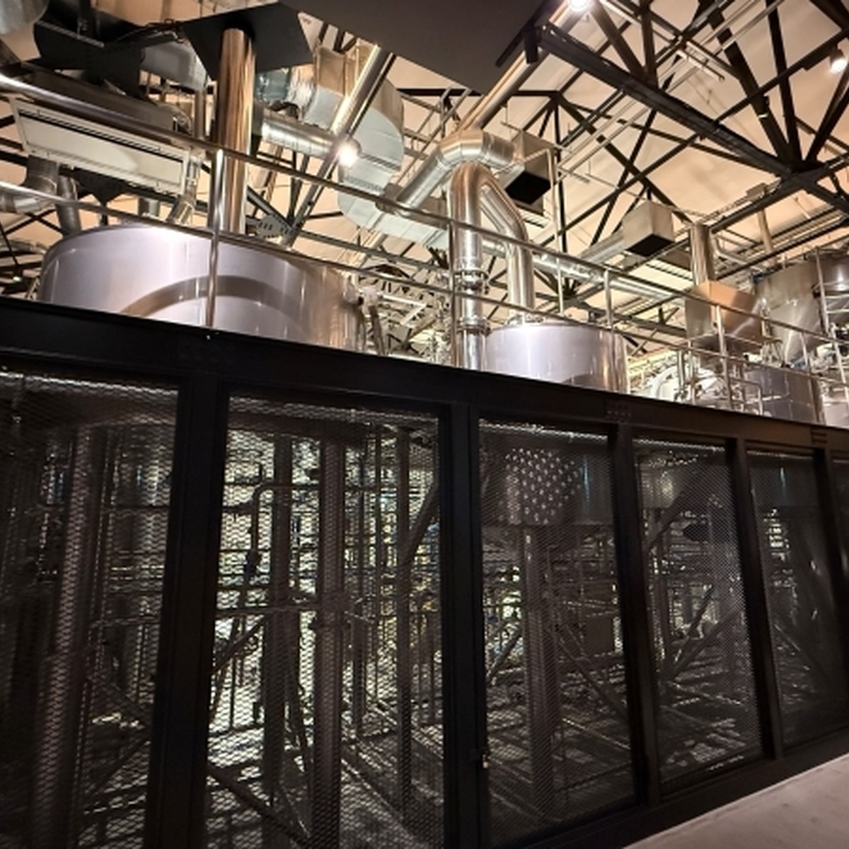 天王洲アイルに「BREWS」オープン｜T.Y.HARBOR BreweryとNOZY COFFEEが交差する新クラフト拠点