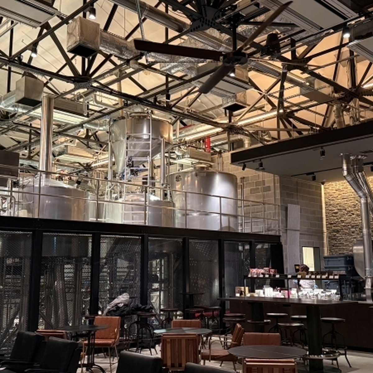 天王洲アイルに「BREWS」オープン｜T.Y.HARBOR BreweryとNOZY COFFEEが交差する新クラフト拠点