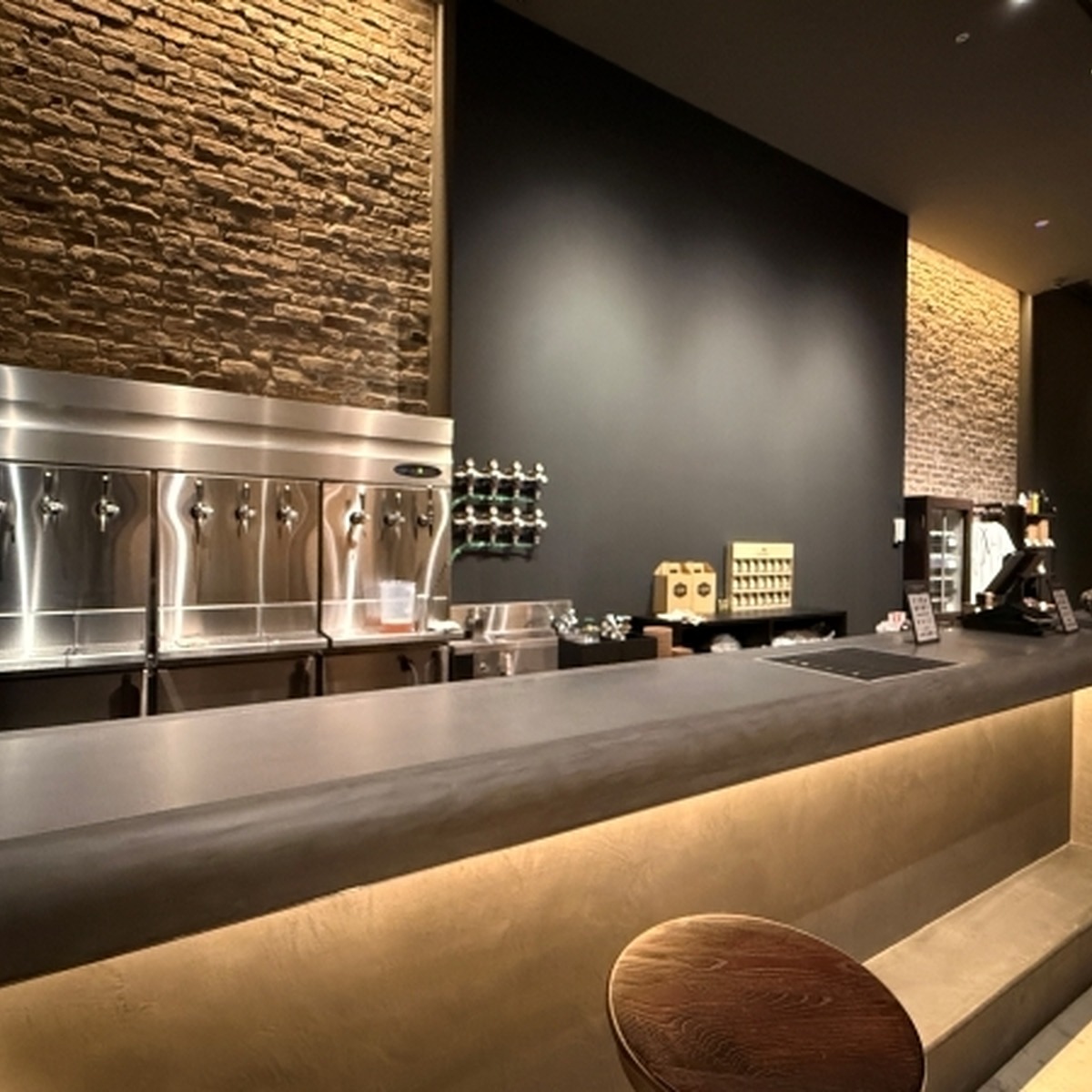 天王洲アイルに「BREWS」オープン｜T.Y.HARBOR BreweryとNOZY COFFEEが交差する新クラフト拠点