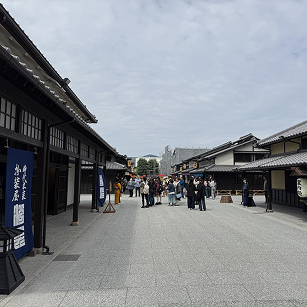 施設内