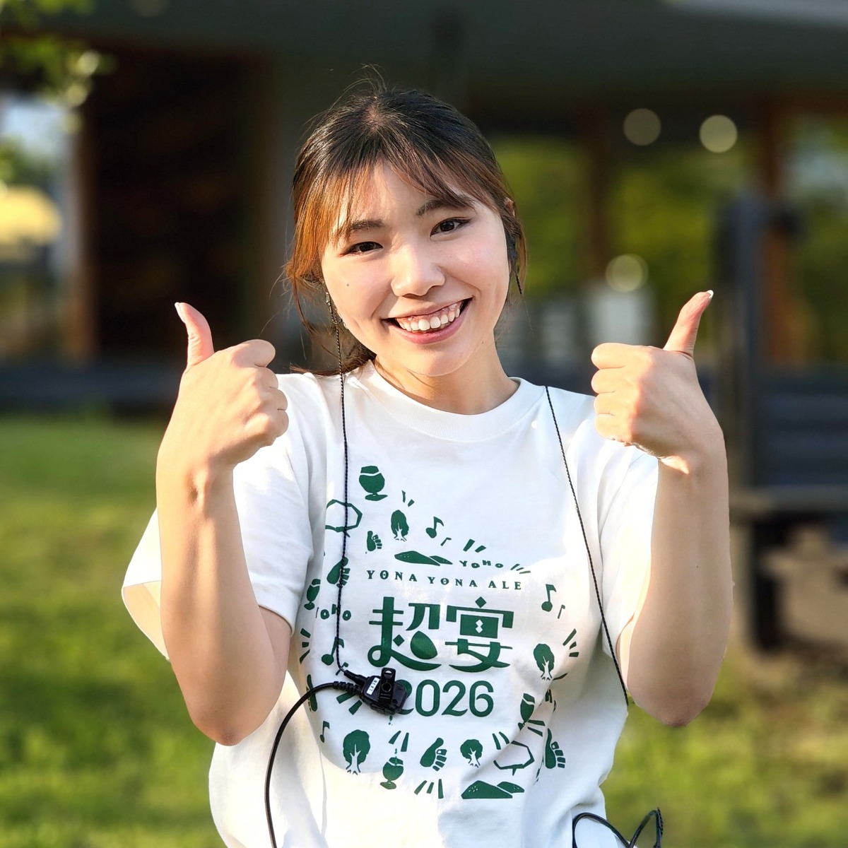 「“超”お待ちしてます！！」と笑顔＆グッドポーズをくれたももきょさん