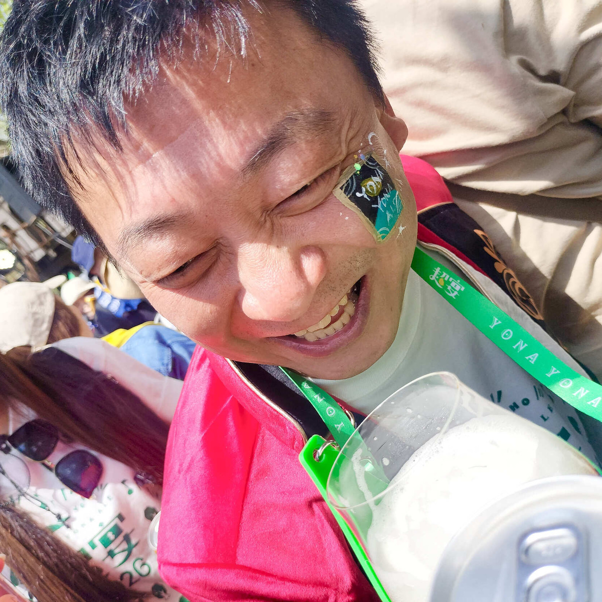 開会式後にステージから降り、みんなと直接乾杯するてんちょさんを至近距離でパシャリ。よなよなエールのフェイスペイントが可愛いです