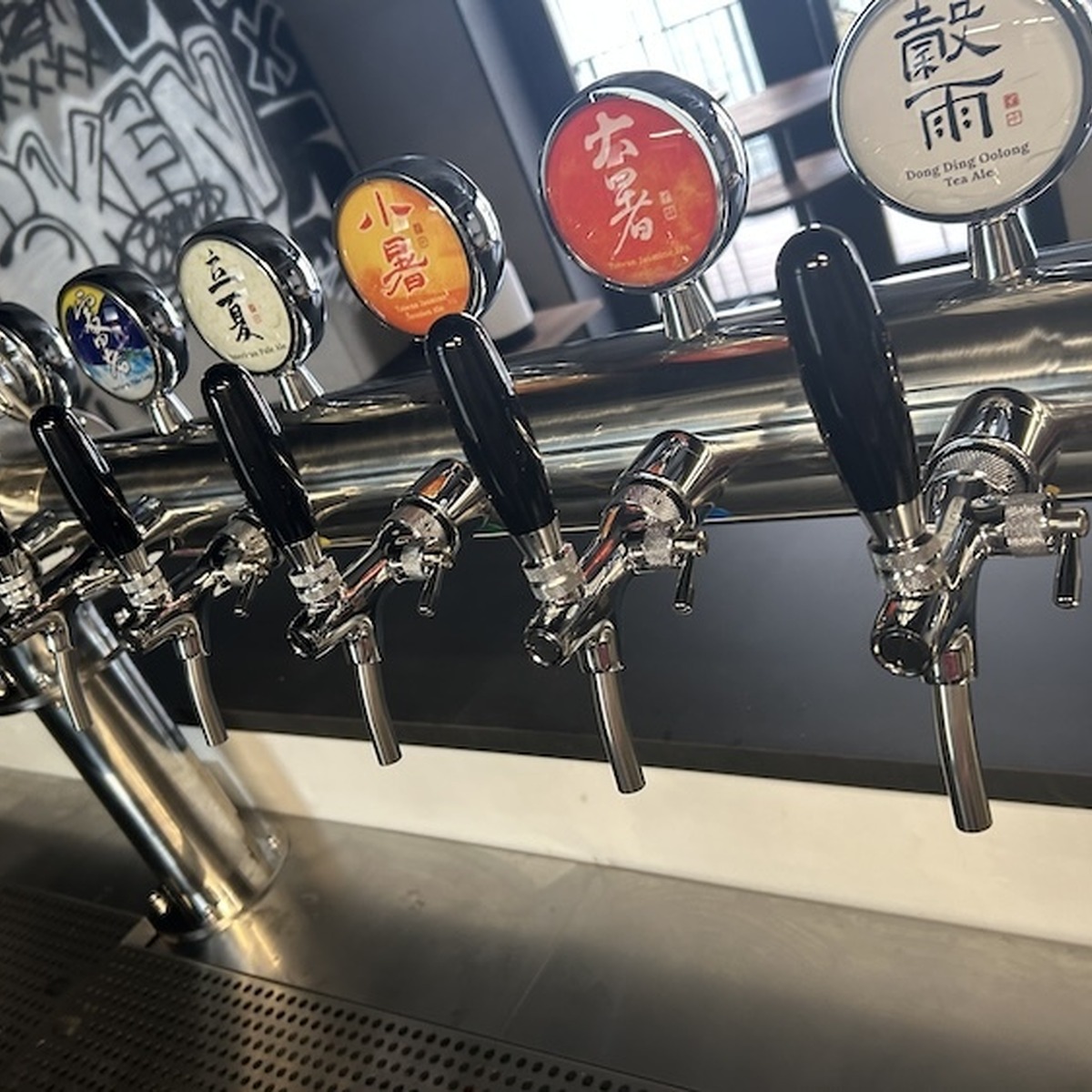 台湾クラフトビール専門の立ち飲みビアバー「臺クラフトビール」下北沢にプレオープン