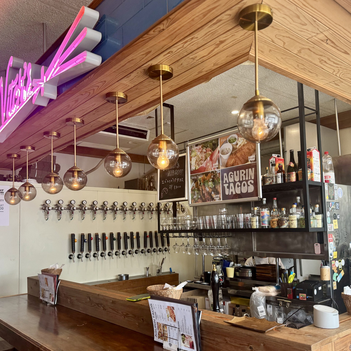 MAHOWBREW（マホウブリュー）～那覇・壺屋で生まれた“魔法のクラフトビール”誕生の舞台裏～