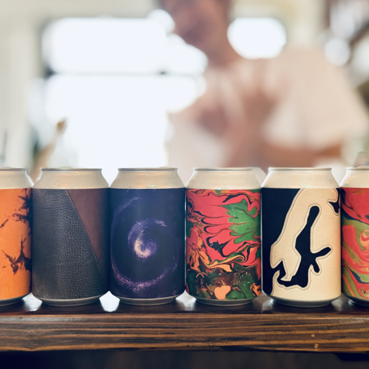 MAHOWBREWの缶ビールは、店舗やオンラインストアで購入できます