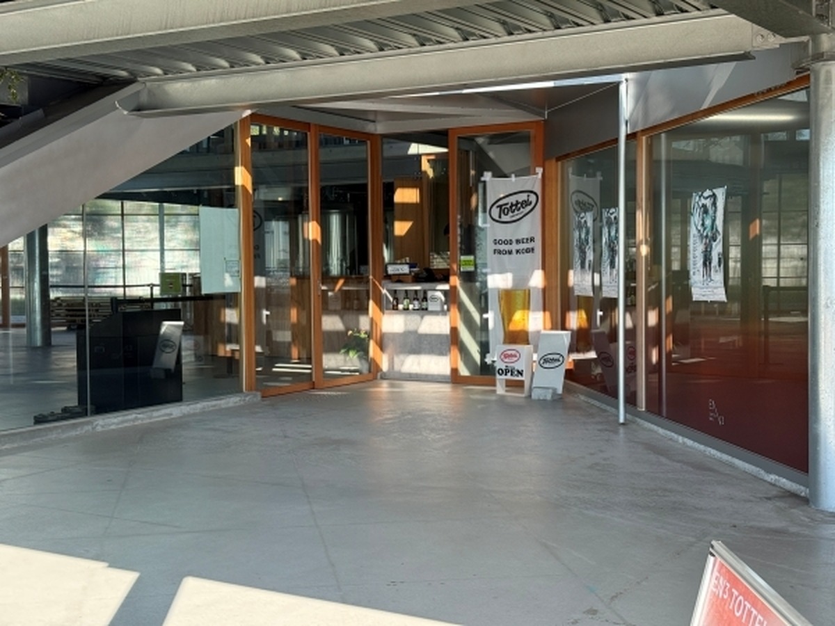 TOTTEI BREWERY 注文カウンター